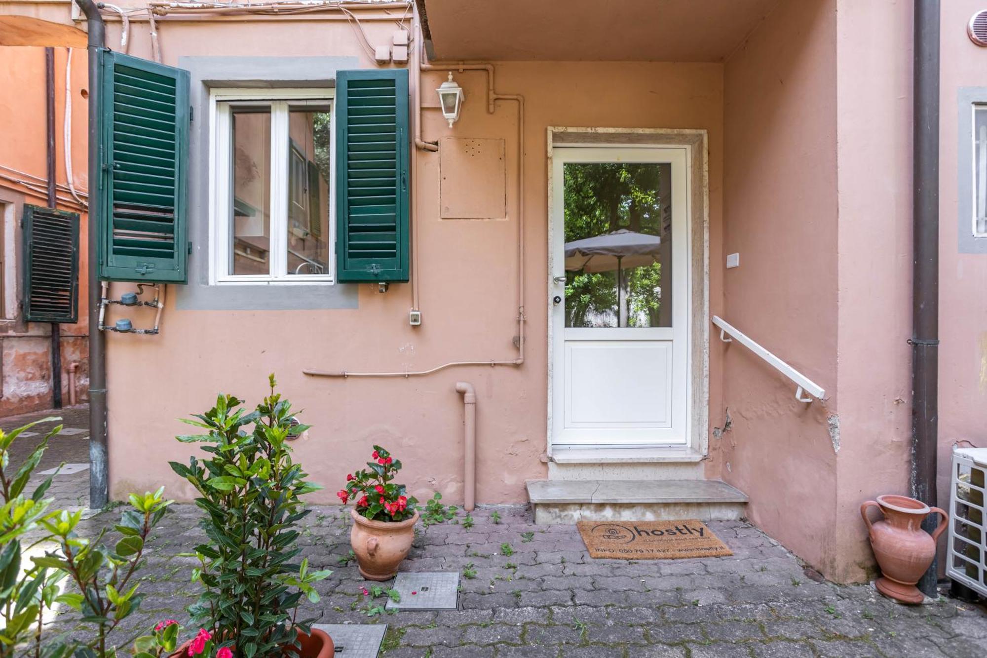 Hostly-Garden House San Lorenzo-Few Steps To Tower Pisa Exterior foto